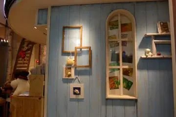 Gallery image
