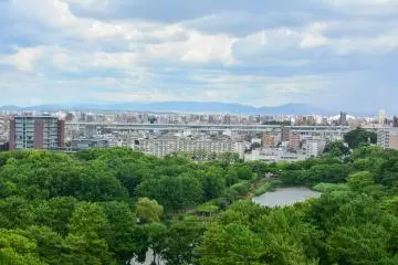 <p>The view from the top floor of the castle over looking Nagoya City</p>