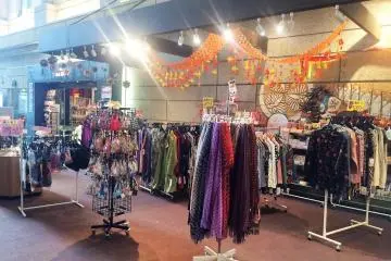 <p>A small shopping area, they also have souvenirs by the front desk.</p>