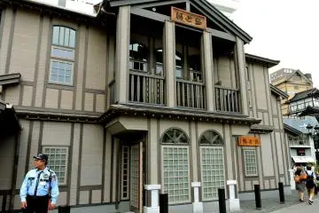 Gallery image