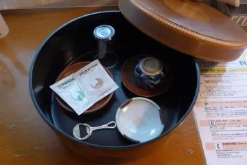 There are cups and tea bags for your use.&nbsp;