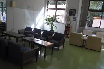 There is also a relaxation room near the baths.&nbsp;