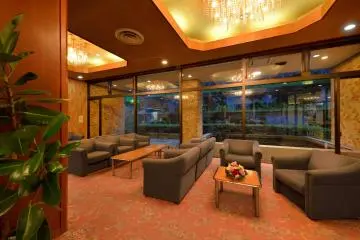 The lobby's decor also adds to the relaxing environment.&nbsp;