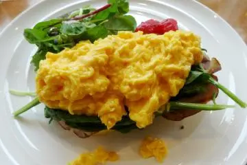 <p>The hearty omelet comes served over a unique English muffin</p>