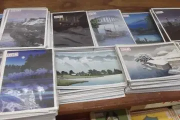 <p>Attractive scenic postcards</p>