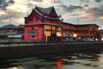 Four Seasons Thai Restaurant