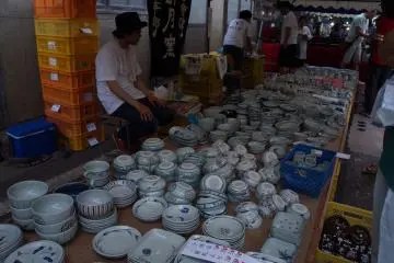 <p>มีของมากมายให้เลือกโดยเฉพาะอย่างยิ่งสำหรับผู้ที่มาแต่เช้า</p>