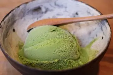 <p>Matcha ice cream</p>
