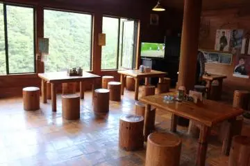 <p>The seating area of the noodle restaurant</p>