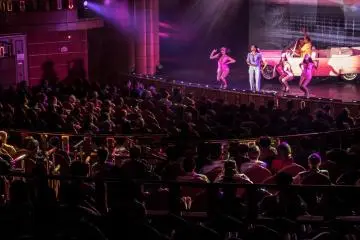 Showtime on the Diamond Princess