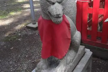 <p>This komainu guardian dog lost the tip of his ear defending the shrine</p>