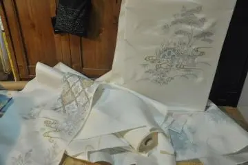 <p>Pictures waiting to be finished</p>