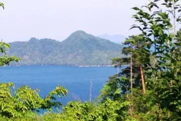 Stunning views of rugged mountains