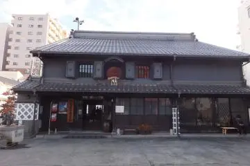 Historic Building Nakamachi Street