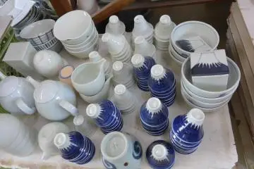 <p>Tableware made at Toutou-Ao</p>
