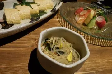 <p>จัดจานสวยงามตามแบบญี่ปุ่น</p>