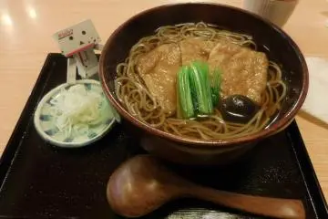 <p>มาที่นี่ต้องกินโซบะ</p>