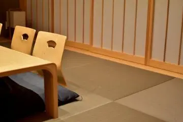 Legless chairs are provided for your comfort