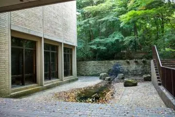 <p>An inner courtyard on the ground floor of the Museum of Graphic Arts</p>