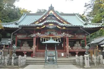 <p>Okunoin (奥の院不動堂) is another wonderfully constructed prayer hall, one level higher than the main hall</p>