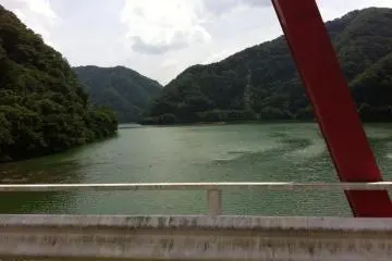 View of the reservoir en route to Nishiyama