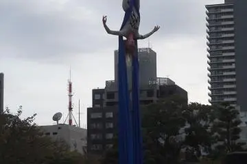 <p>French aerialist Aurelie Dauphin</p>