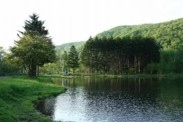 Serene beauty at the Dream Campsite (Photo: <a href="http://stat.ameba.jp/user_images/20120526/18/qaz3qaz3/36/5e/j/o0800053311994344131.jpg" target="_blank" rel="noreferrer noopener nofollow">Wikipedia</a>)