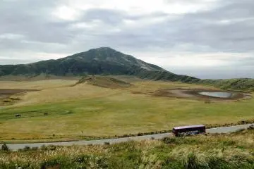 <p>The Kusasenri plateau</p>