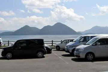 Parking close to shore (Photo: Cliff Bernstein)