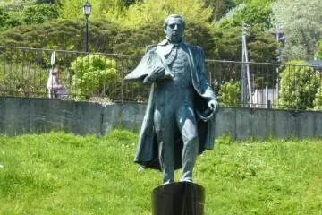<p>Statue of Commodore Perry</p>

