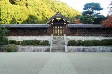 The imposing gate of a masoleum on the far side of the complex