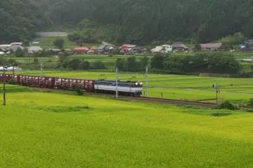 another train shot