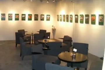 Lounge outside one of the galleries
