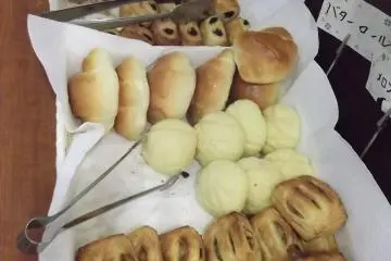 More of the breakfast buffet