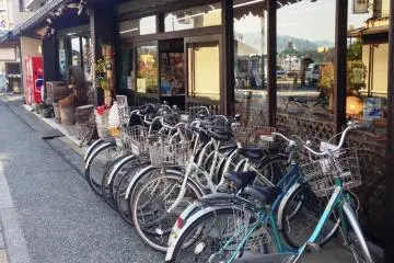 A leisurely ride on a bicycle is a great way to explore Amanohashidate and the surrounding bays.&nbsp;
