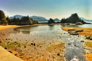 The cove at Utena beach