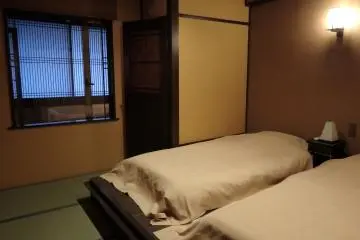 The deluxe twin has a separate bedroom.The futons were very comfortable.