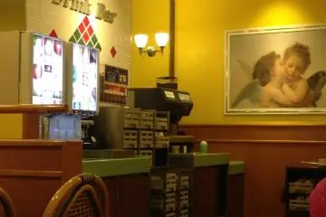 <p>The all-time favorite&nbsp;Drink Bar (ドリンクバー).</p>