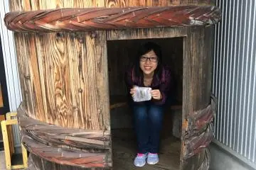 <p>This is where you can hide in a barrel and pose with your food.</p>