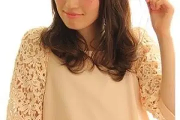 <p>Le Club GINZA is also an official Moroccanoil salon, a product that works miracles on tangled and frizzy hair</p>