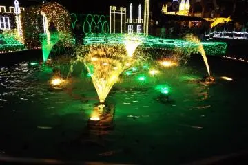 <p>English Garden FountainLight</p>
