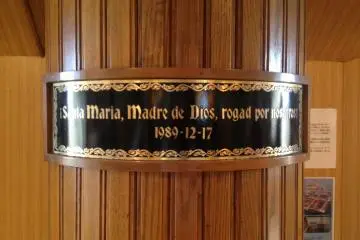 <p>Une pri&egrave;re de marin "Sainte Marie, M&egrave;re de Dieu, Priez pour nous !"</p>
