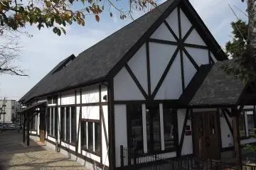Gallery image