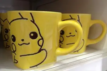 <p>Cangkir Pikachu</p>
