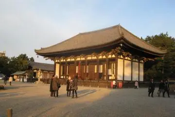 <p>L'enceinte du temple est ouverte au public &agrave; toute heure</p>