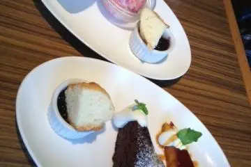 The last part of the lunch combo: dessert!
