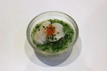 <p>Cauliflower mousse, dish whose name likely inspires fear and loathing in one's inner 8-year old, is actually savory and deliciou</p>
