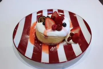 <p>The pancake plate</p>

