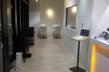 Simple decor makes for a relaxing dining experience