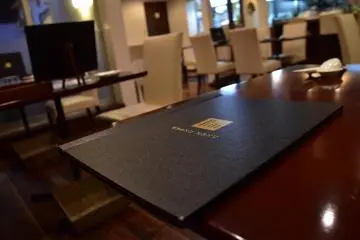 <p>Restoran ini memiliki nuansa Eropa seperti sedang berada di restoran Prancis</p>
